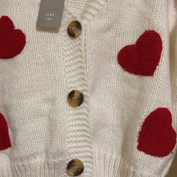 Luna Ivy Women Valentine sweater crop cardigan size S Red Hearts Vneck  NWT - Picture 3 of 12